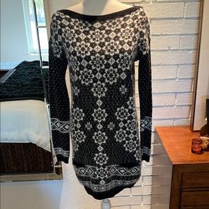 Juicy Couture Black and White Long Sleeve Dress
